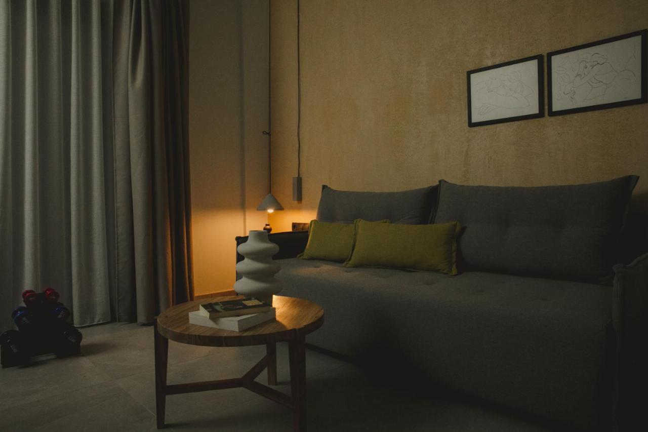 Essentia Vita Comfy Suites Limenas  Luaran gambar