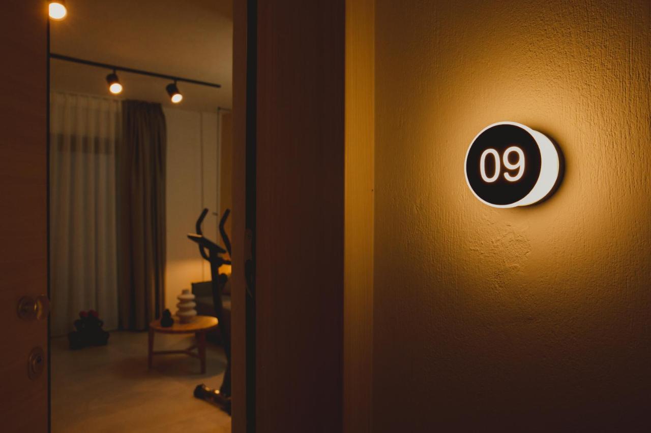 Essentia Vita Comfy Suites Limenas  Luaran gambar
