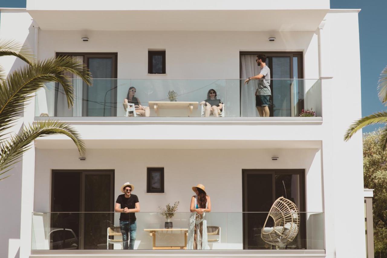 Essentia Vita Comfy Suites Limenas  Luaran gambar